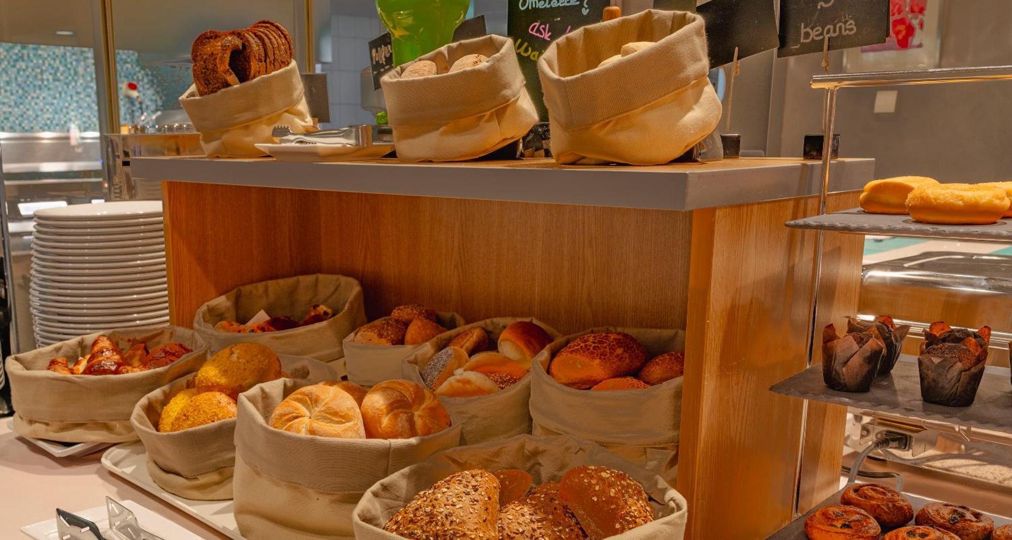 Plaza Premium Grand Winston Hotel Rijswijk Ngoại thất bức ảnh