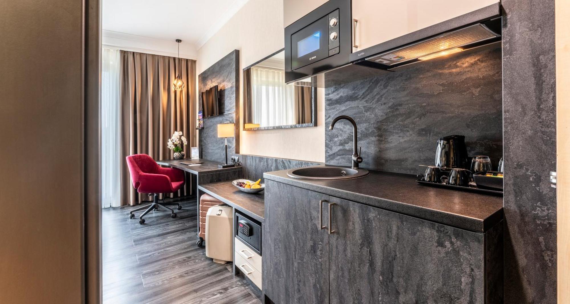 Plaza Premium Grand Winston Hotel Rijswijk Ngoại thất bức ảnh